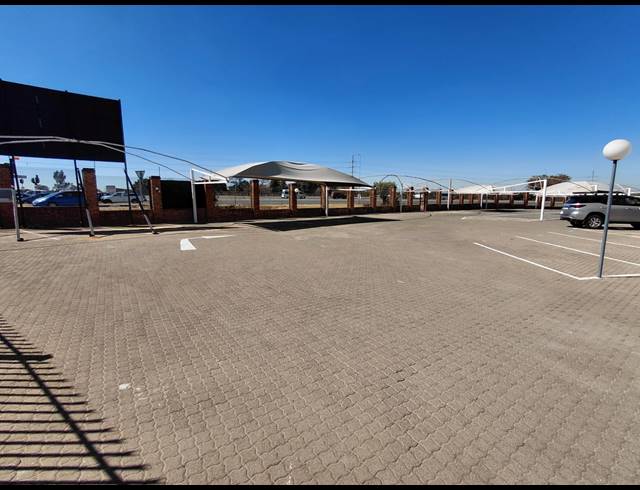 176M² OFFICE TO LET IN RANDJESPARK